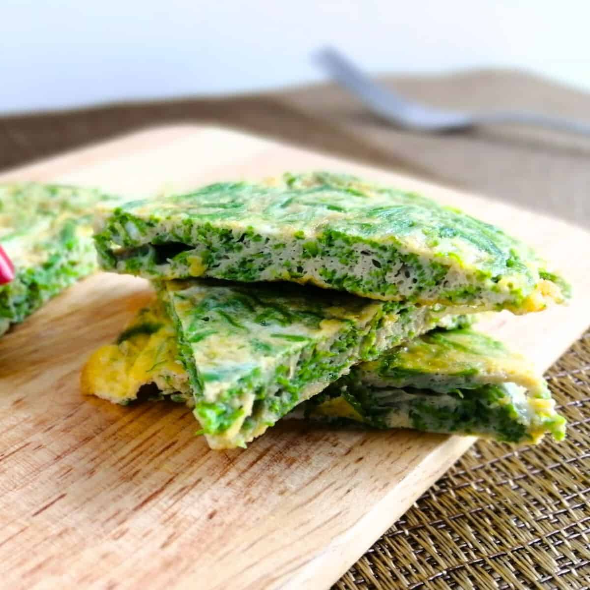 Thai Cha-om Omelette 臭草煎蛋
