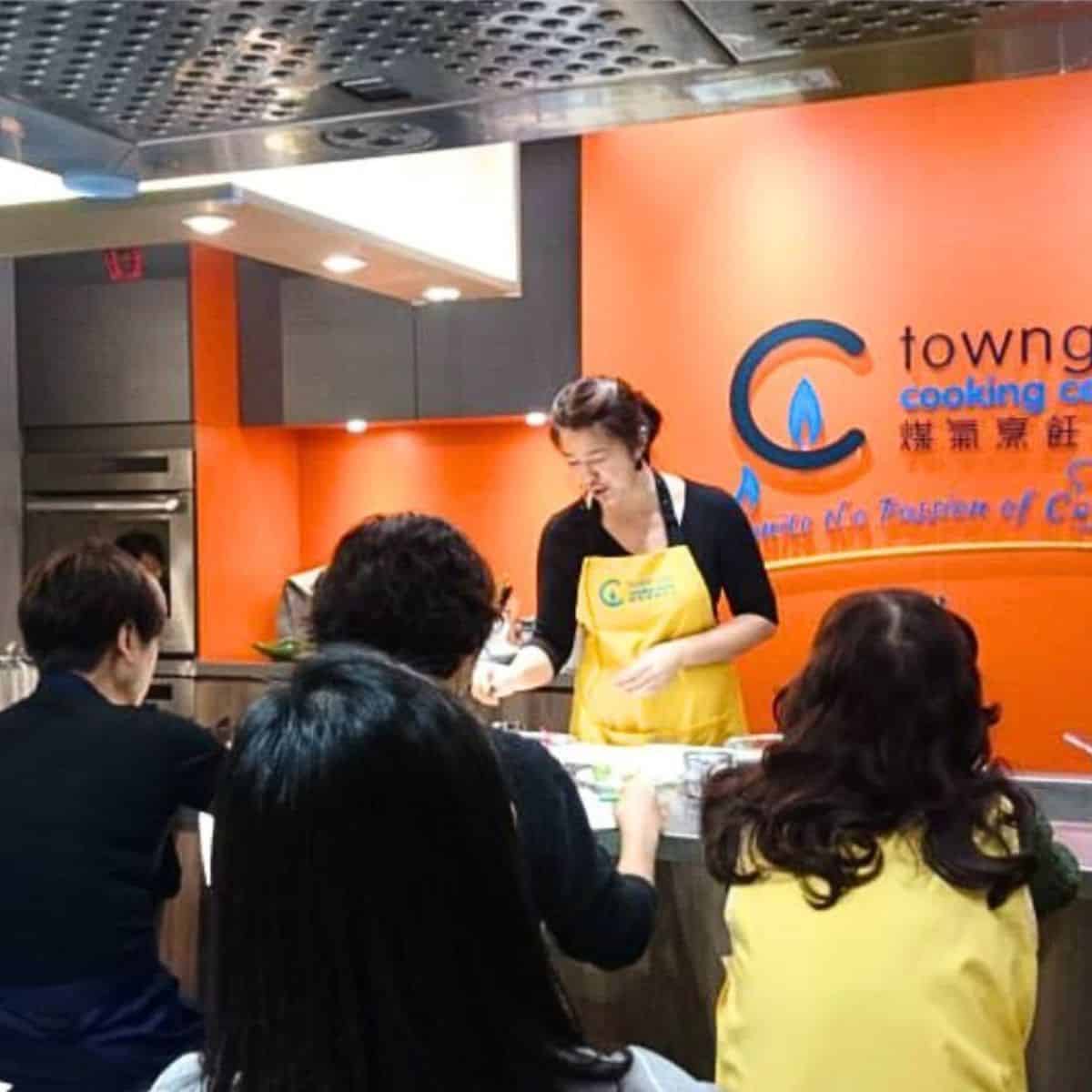 Towngas Cooking Tutor Bonnie Yves