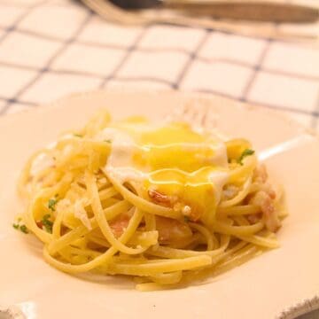 Poached Egg Spaghetti Carbonara 水波蛋意粉
